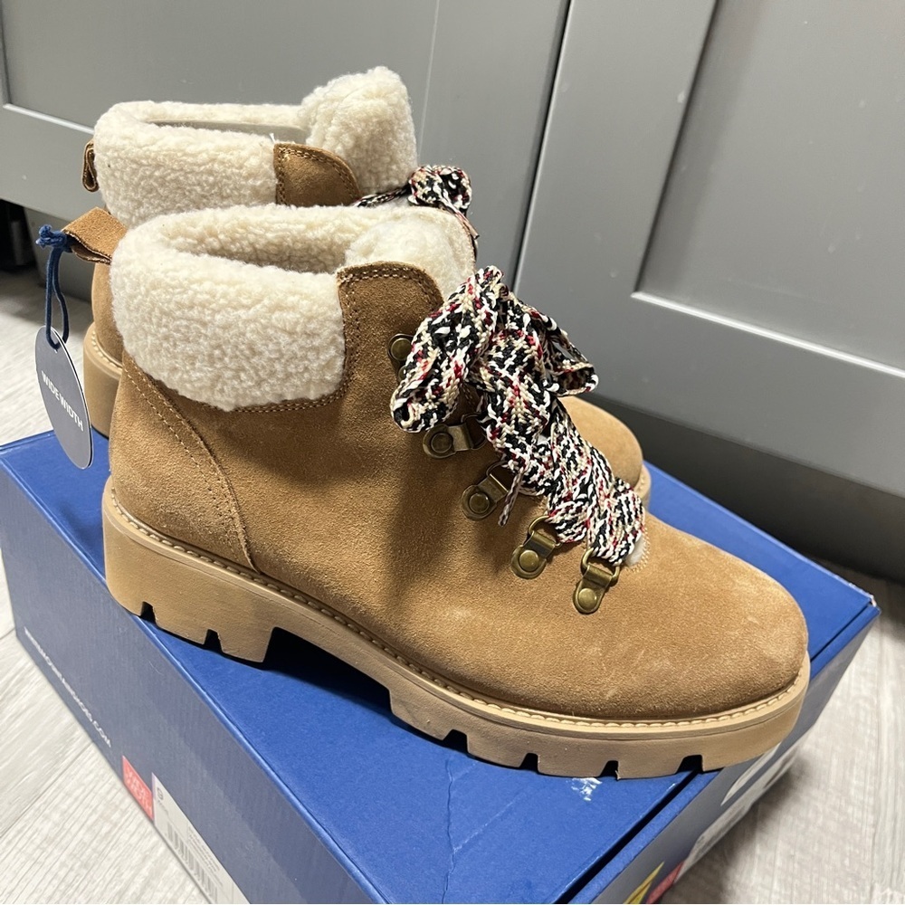 White Mountain Gloving Brown Winter Boots with Shearling, 9 Wide - Picture 4 of 8